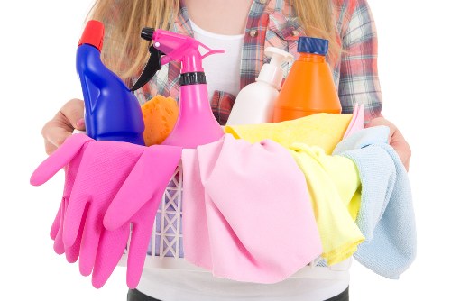 Final resolution stage in a cleaning complaints procedure